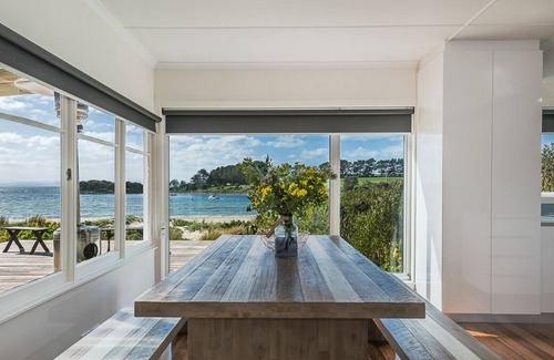 Cremorne House | Ingleby Sands - A house atop the sand dunes - Absolute beachfront.