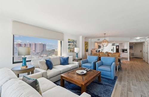 Holiday Isle Condo | Inlet Reef 301 is an absolutely stunning 3 BR - completely remodeled Gulf Front
