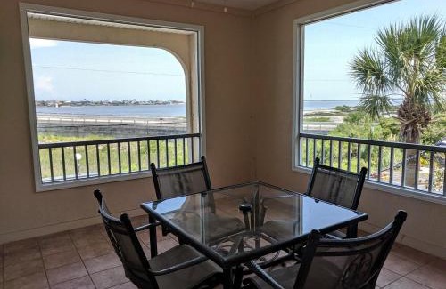 St. Augustine Apartment | Inn at Camachee Harbor Deluxe Suite 25