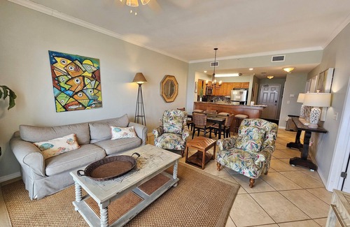 Dauphin Island Condo | Inn at Dauphin Island 109 Family Friendly Sleeps 8-Walk out to Pool and Beach