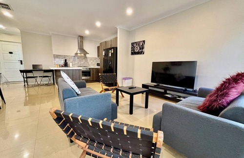 Innaloo House | Innaloo Family Oasis · 3BR · 2BA · 2PKG