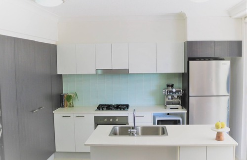 Albion Apartment | Inner city Modern stylish 1 BR apartment - Pool-gym, private outdoor terrace