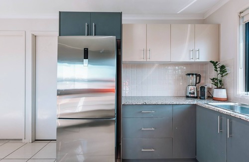 New Farm House | Inner city New Farm 3 bed Townhouse with Garden, private and quiet. Pet Friendly