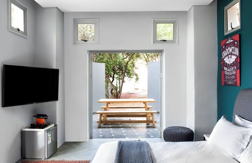 Greater Johannesburg Metropolitan Area Bed & Breakfast | Inner City Retreat based in the bustling neighborhood of Melville Johannesburg