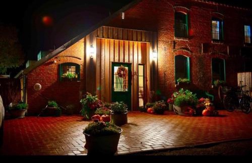 Borkum Hotel | INSEL-LAND-HOTEL MICHAELSEN im November Morgen-Yoga u Sauna inkl