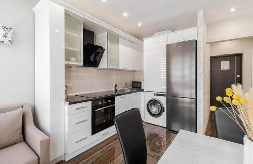 Lviv City Center Apartment | InshiApartments on Hazova str 2