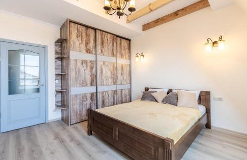 Lviv City Center Apartment | InshiApartments on Hazova str 4