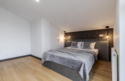 Lviv City Center Apartment | InshiApartments on Hazova str 5
