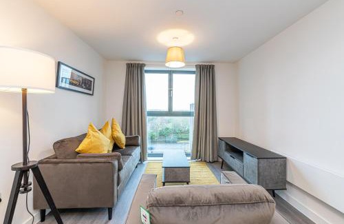 Old Trafford Apartment | Insignia Apartments by Guestz