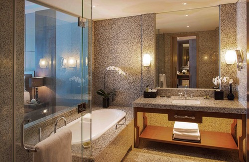 Tu Liem Hotel | InterContinental Hanoi Landmark72 by IHG