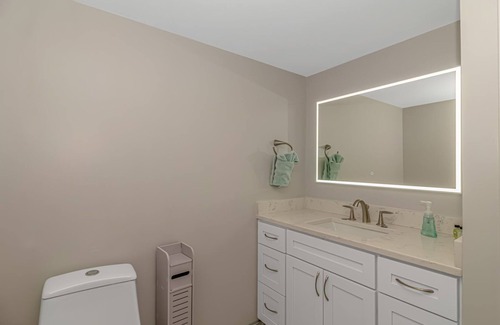 North Myrtle Beach Hotel | Intercostal Waterway Hotel Style Room - 5 min from the beach!