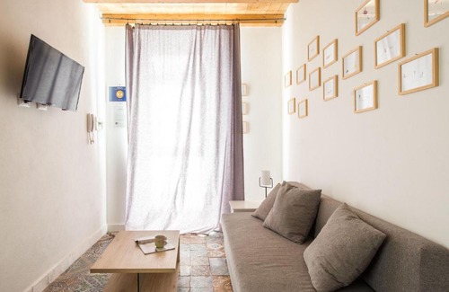 Monte di Pieta Apartment | Interno1 Apartment dietro il Teatro Massimo by Wonderful Italy