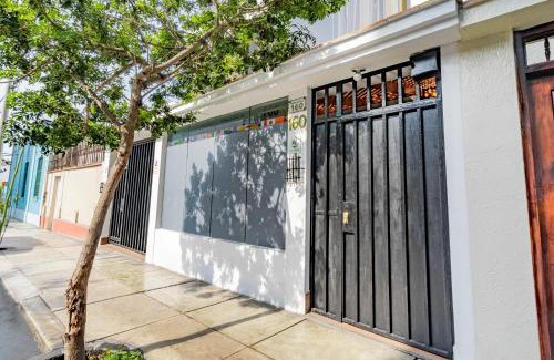 Miraflores Bed & Breakfast | INTI KILLA Hostel
