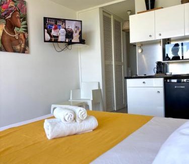 Pointe de la verdure Apartment | Intimate Bahia - Vue mer et accès piscine