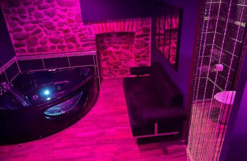 Donges Apartment | intime cosy jacuzzi privé