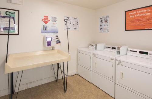 Town Center Hotel | InTown Suites Extended Stay Atlanta GA - KSU Kennesaw