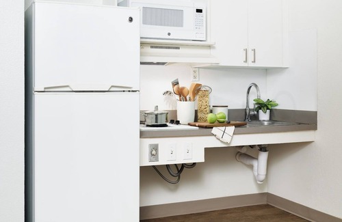 Tamarac Hotel | InTown Suites Extended Stay Fort Lauderdale
