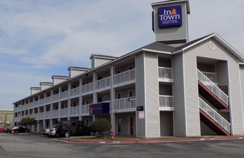 North Lamar Hotel | InTown Suites Extended Stay Austin TX - North Lamar