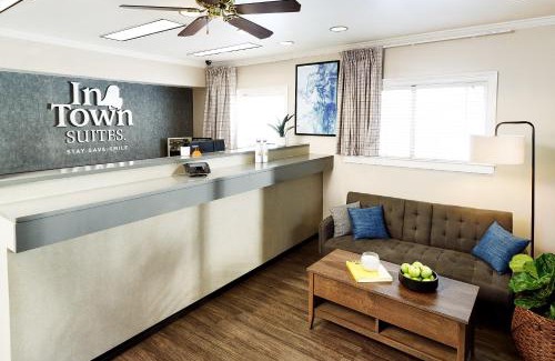 Crown Meadows Hotel | InTown Suites Extended Stay San Antonio TX - Seaworld
