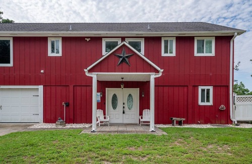 Shallotte House | Intracoastal & Ocean Views - Pool - Laid Back Coastal Living