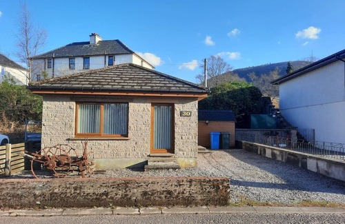 Fort William Cottage | Inverlochy Court in the village of Inverlochy near Fort William