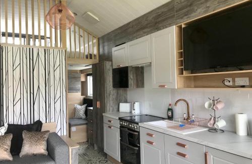 South Galson House | Inverness Lodge-Sleeps 4-Parking-15 min to centre