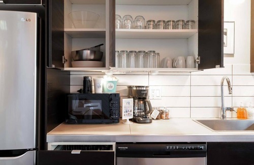 Belmont House | #InvestREPM Buckman Open Loft-Style Townhome