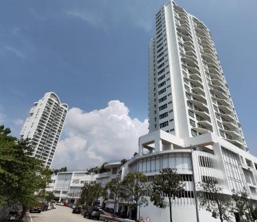 Bayan Lepas Apartment | Invincible Seaview Vacation Condo 3R3B 8Pax