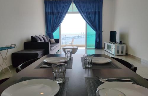 Bayan Lepas Apartment | Invincible Seaview Vacation Condo 3R3B 8Pax