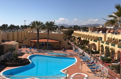 Caleta de Fuste Apartment | Inviting 1-Bed Apartment on Castillo Mar