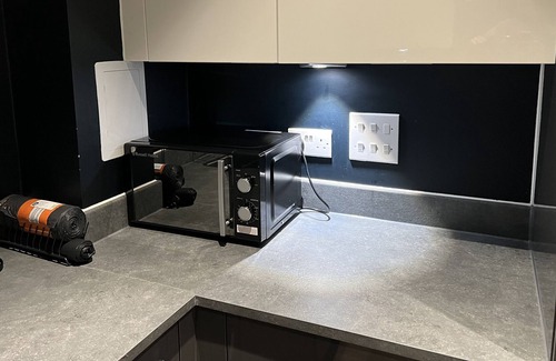 Woolwich Apartment | Inviting 1-Bed Apartment in London