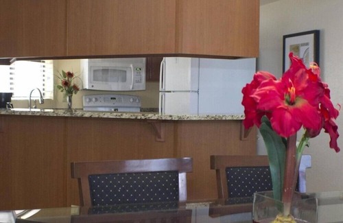 Arcadia Condo | Inviting 2BR Condo with Tennis Courts in Scottsdale