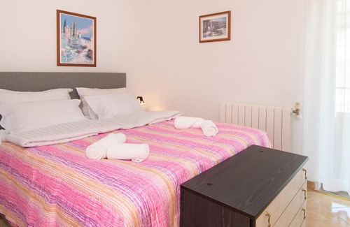 Stranici kod Nove Vasi Apartment | Inviting apartment with shared pool for a great vacation.
