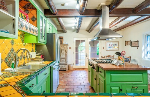 Taos House | Inviting dog-friendly house with hot tub, patio, grill, & W/D