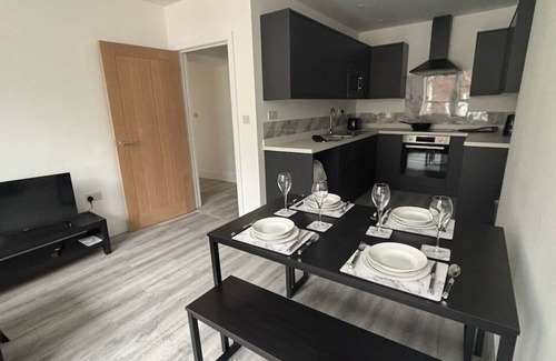 Northampton Apartment | Inviting 2 Bed Apartment - Wi-Fi