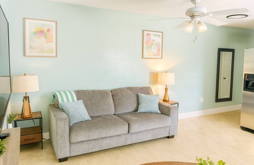 Gulf Harbor Apartment | Inviting Naples Retreat – 1-Bedroom Apartment with AC