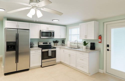 Gulf Harbor Apartment | Inviting Naples Retreat – 1-Bedroom Apartment with AC