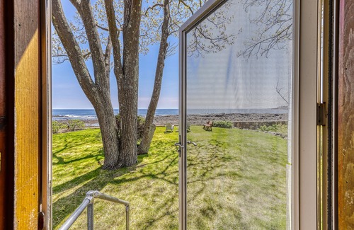York Beach Cottage | Inviting oceanfront home with fireplace, firepit, & views from every room
