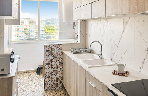 Platja de Piles Apartment | Inviting vacation apartment with sea view.