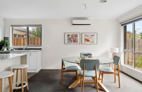 Geelong West House | Inviting West Addis Unit I Bring Your Pet