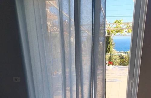 Qeparo House | Ionian View Guest House