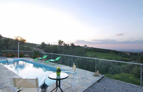 Agia Triada House | Iperion G2 2