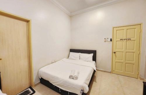 Kampung Tembok House | ipoh 5min to town centre 92bungalow 5br5bath19pax