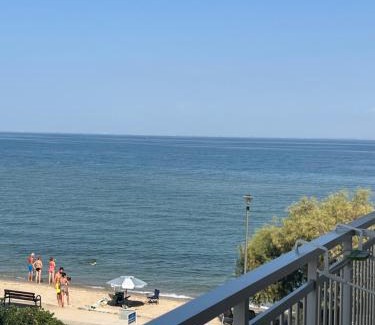 Perea Apartment | Irene Beach Front Luxury Suite
