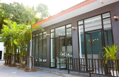 Ao Nang Hostel | iRest Ao Nang Seafront