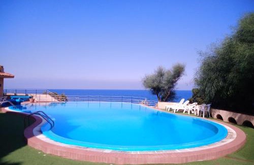 Costa Saracena-Castelluccio Apartment | Iris house