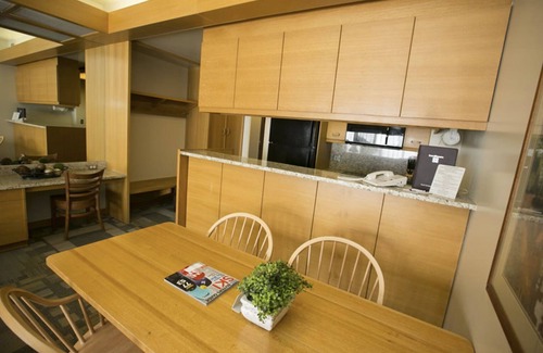Salt Lake Mountain Resorts Cabin | Iron Blosam Lodge, Steps to the Mountain! Snowbird Utah. Available 11/29-12/6/25