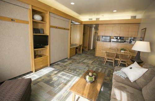 Salt Lake Mountain Resorts Cabin | Iron Blosam Lodge, Steps to the Mountain! Snowbird Utah. Available 11/29-12/6/25