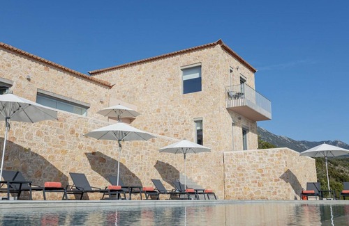 Kardamyli Villa | ISholidays Kardamyli Villa Nupadi, Vistas al mar