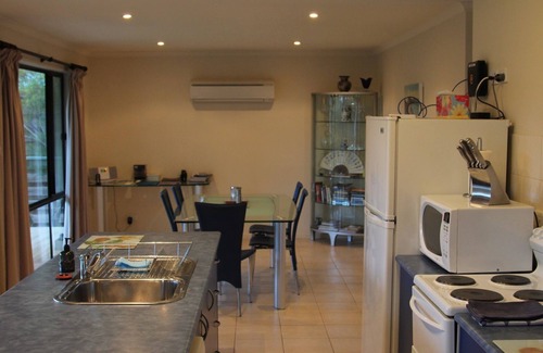 Newland House | Island Breeze - Luxurious & private home in Vivonne Bay, Kangaroo Island